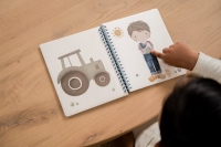 Little Dutch Dress me up boek